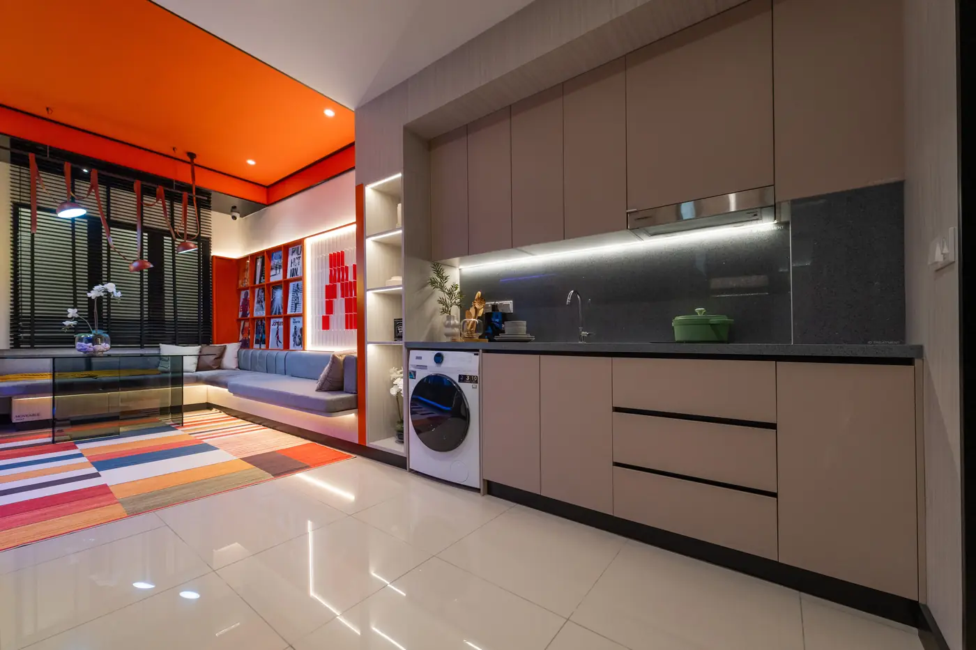 Show unit interior detail and finishes